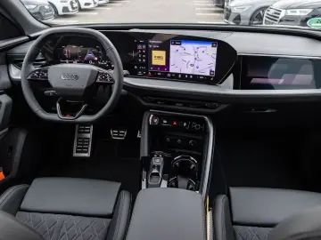 AUDI Q5 Sportback edition one TFSI quattro PassDisplay