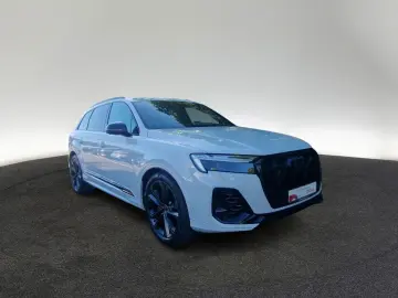 AUDI Audi Q7 TFSI qu S-Line 7S AHK PANO STHZ NACHTS.