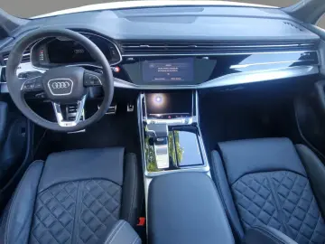 AUDI Audi Q7 TFSI qu S-Line 7S AHK PANO STHZ NACHTS.
