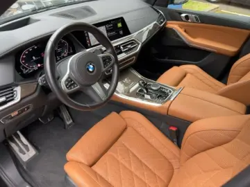 BMW X5 xDr30d M-Sport HeadUp StandHZG Panorama