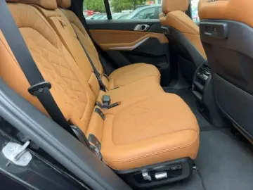 BMW X5 xDr30d M-Sport HeadUp StandHZG Panorama