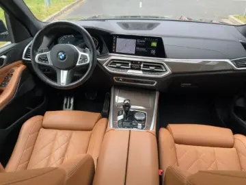 BMW X5 xDr30d M-Sport HeadUp StandHZG Panorama
