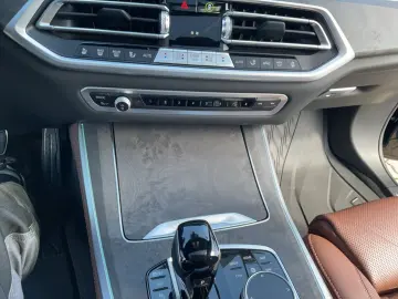 BMW X5 xDrive45e M Sport.AHK. Sitzbel.