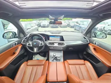 BMW X5 40 d xDrive M-Sport H-UP H&K LEDER PANO LED A
