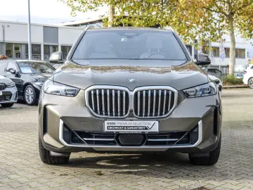 BMW X5 xDrive50e Pano DA Prof. AHK Soft-Close 21