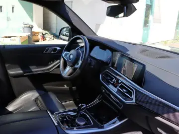 BMW X5 xDrive40d M Sport PANO Standheizung Harman Ka