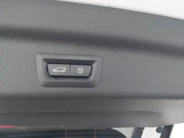 BMW X1 xLine Panorama AHK LED Harmon Kamara 23 d