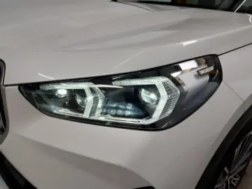 BMW X1 xLine Panorama AHK LED Harmon Kamara 23 d