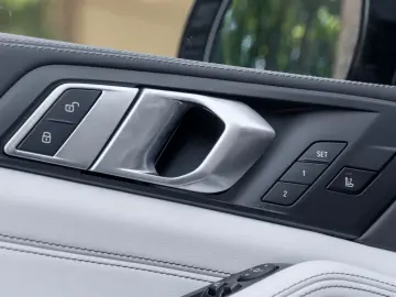 BMW X5 30d M SPORT.PANO.LUFTFE.360 .DR.ASS.AHK.22