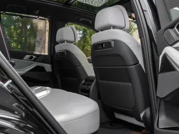 BMW X5 30d M SPORT.PANO.LUFTFE.360 .DR.ASS.AHK.22