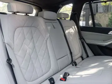 BMW X5 30d M SPORT.PANO.LUFTFE.360 .DR.ASS.AHK.22