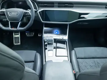AUDI RS 6 Avant 4.0 TFSI TIPT QUA MATRIX PANO B&O HUD