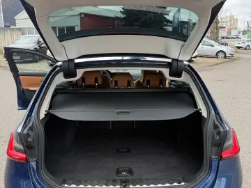 BMW 318 d Luxury Line CarPlay leder LED