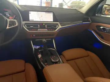 BMW 318 d Luxury Line CarPlay leder LED