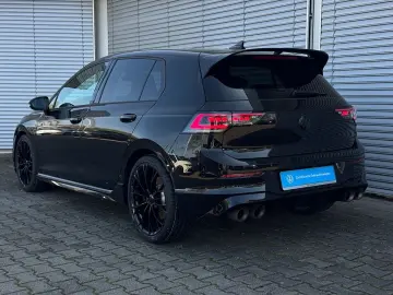 VW Golf VIII R 2.0 BLACK  PERFORMANCE H&K LEDER