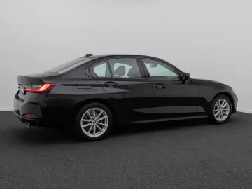 BMW 318i DAB PDC Widscreen Geschwindigkeitsreg LED