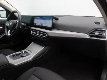 BMW 318i DAB PDC Widscreen Geschwindigkeitsreg LED
