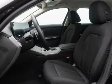BMW 318i DAB PDC Widscreen Geschwindigkeitsreg LED