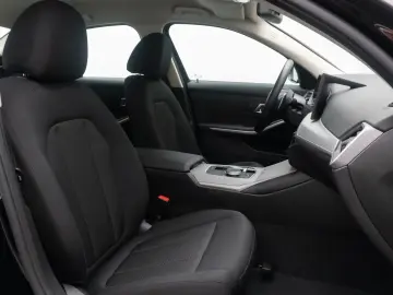 BMW 318i DAB PDC Widscreen Geschwindigkeitsreg LED