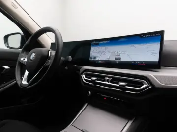 BMW 318i DAB PDC Widscreen Geschwindigkeitsreg LED