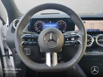 MERCEDES-BENZ GLA 220 d AMG PREM.  LEDER PANO HuD SOUND MEMO