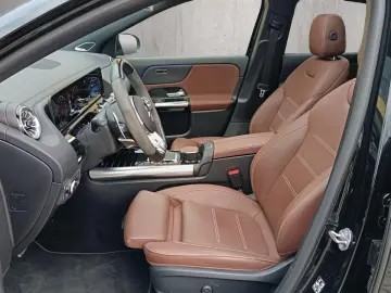 MERCEDES-BENZ GLA 45 S AMG  4Matic   LEDER   PANO   …