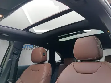 MERCEDES-BENZ GLA 45 S AMG  4Matic   LEDER   PANO   …