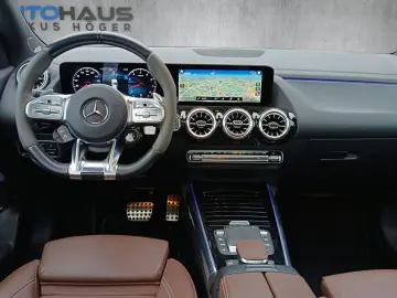 MERCEDES-BENZ GLA 45 S AMG  4Matic   LEDER   PANO   …