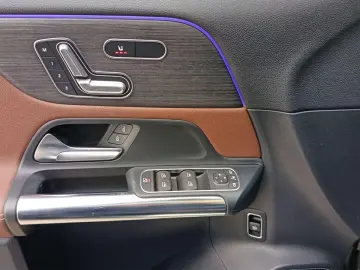 MERCEDES-BENZ GLA 45 S AMG  4Matic   LEDER   PANO   …