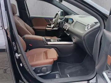 MERCEDES-BENZ GLA 45 S AMG  4Matic   LEDER   PANO   …