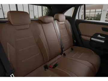 MERCEDES-BENZ GLA 220 d 4M AMG-Sport MLB 360 Pano Ni…