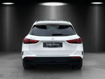 MERCEDES-BENZ GLA45 AMG DISTRO Perf.Sitz HUD Pano ML…