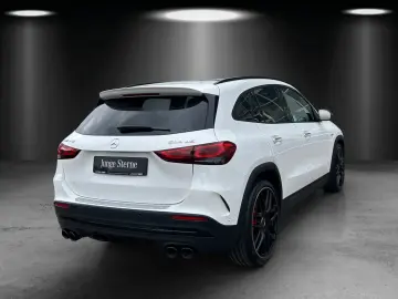 MERCEDES-BENZ GLA45 AMG DISTRO Perf.Sitz HUD Pano ML…
