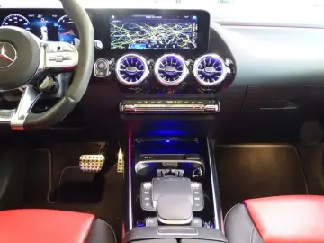 MERCEDES-BENZ GLA 45 AMG S 4M Magno Night Dist LED P…