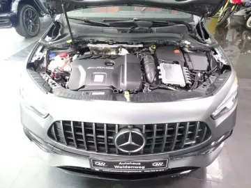 MERCEDES-BENZ GLA 45 AMG S 4M Magno Night Dist LED P…