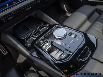 BMW 520d M-Sport Pro ACC HUD SITZBELÜFTUNG PANO 360