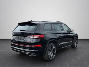 SKODA Kodiaq RS TSI RS DSG 4x4 AHK PANO NAVI RFK