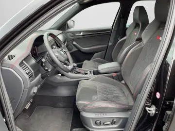 SKODA Kodiaq RS TSI RS DSG 4x4 AHK PANO NAVI RFK