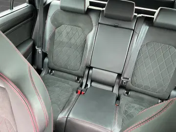 SKODA Kodiaq RS TSI RS DSG 4x4 AHK PANO NAVI RFK