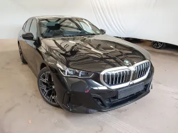 BMW 520i Limo M Sport StHzg PANO H&K DA  360  AD-LED