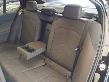 BMW 520i Limo M Sport StHzg PANO H&K DA  360  AD-LED
