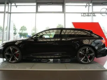 AUDI RS6 Avant 4.0 TFSI quattro Pano Matrix B&O ACC A