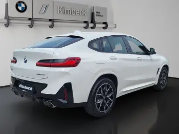 BMW X4 xDrive20i M SPORT Laser ParkAss HeadUp AHK H&