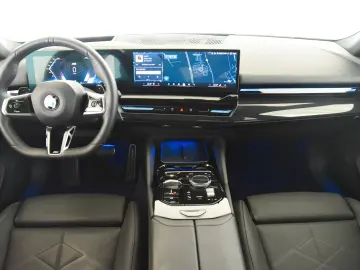 BMW 540d xDrive M Sport Pro ACC StandHzg LED H&K DAB