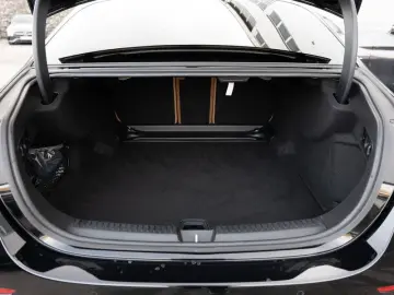 MERCEDES-BENZ E 220 d 4M AMG-Sport Super Pano Burm D…