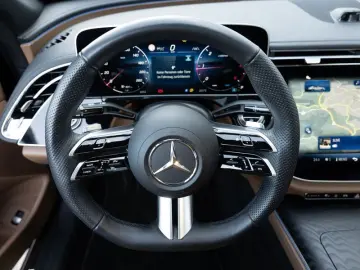 MERCEDES-BENZ E 220 d 4M AMG-Sport Super Pano Burm D…
