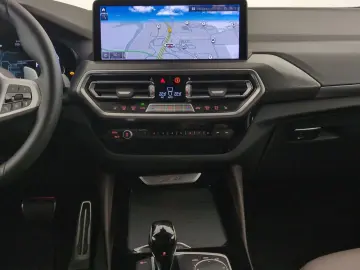 BMW X4 xDrive30i M Sport Navi Laser RFK Pano HuD ACC