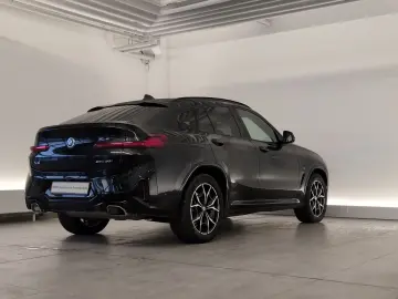 BMW X4 xDrive30i M Sport Navi Laser RFK Pano HuD ACC