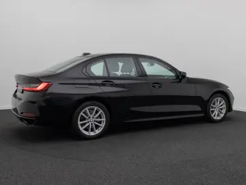 BMW 318i GeschwindigReg DAB PDC Widscreen Cockpit