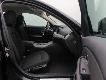 BMW 318i GeschwindigReg DAB PDC Widscreen Cockpit